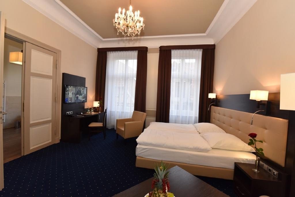 Weinhaus Woehler Hotel Schwerin  Kamer foto