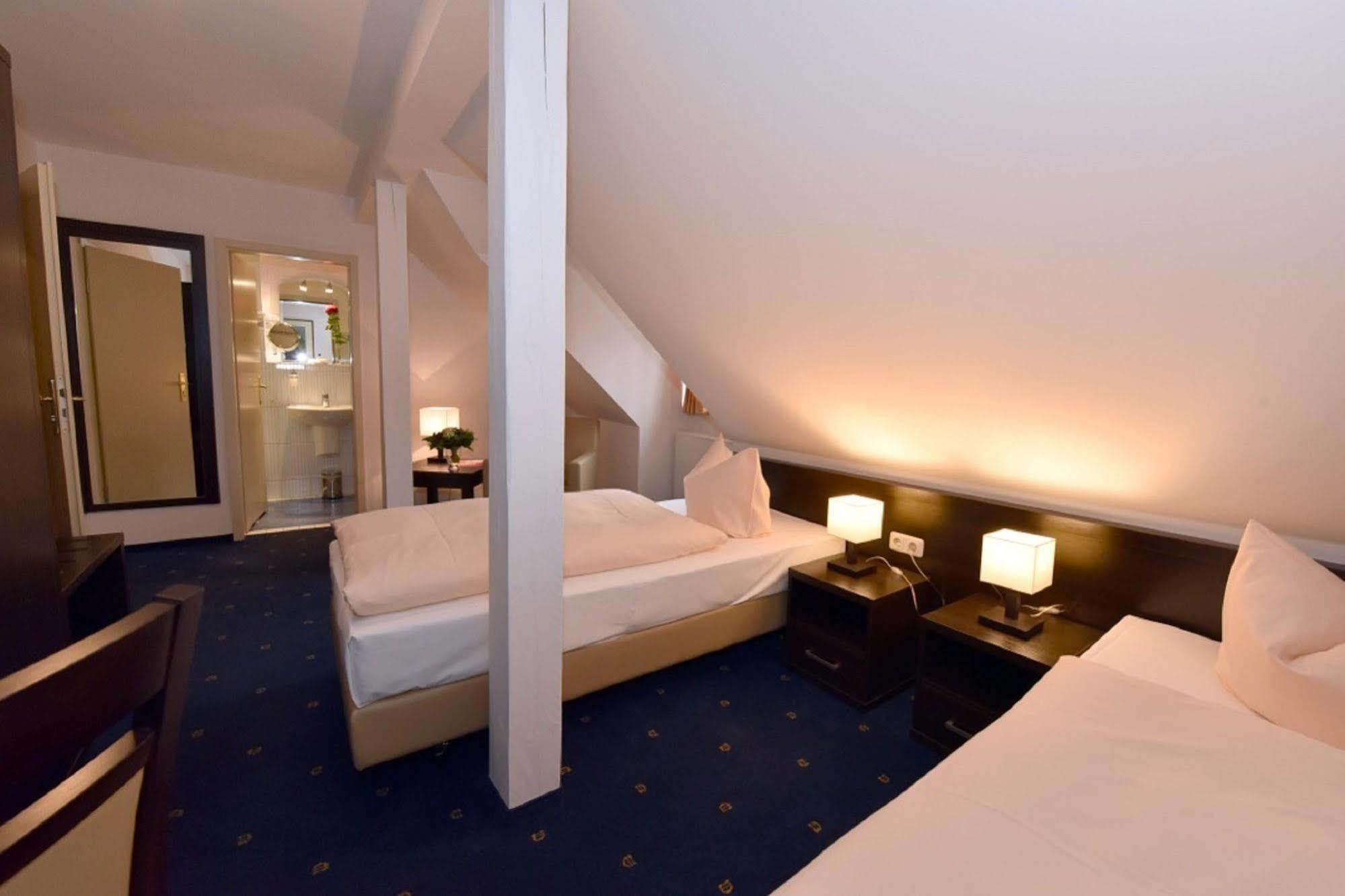 Weinhaus Woehler Hotel Schwerin  Buitenkant foto